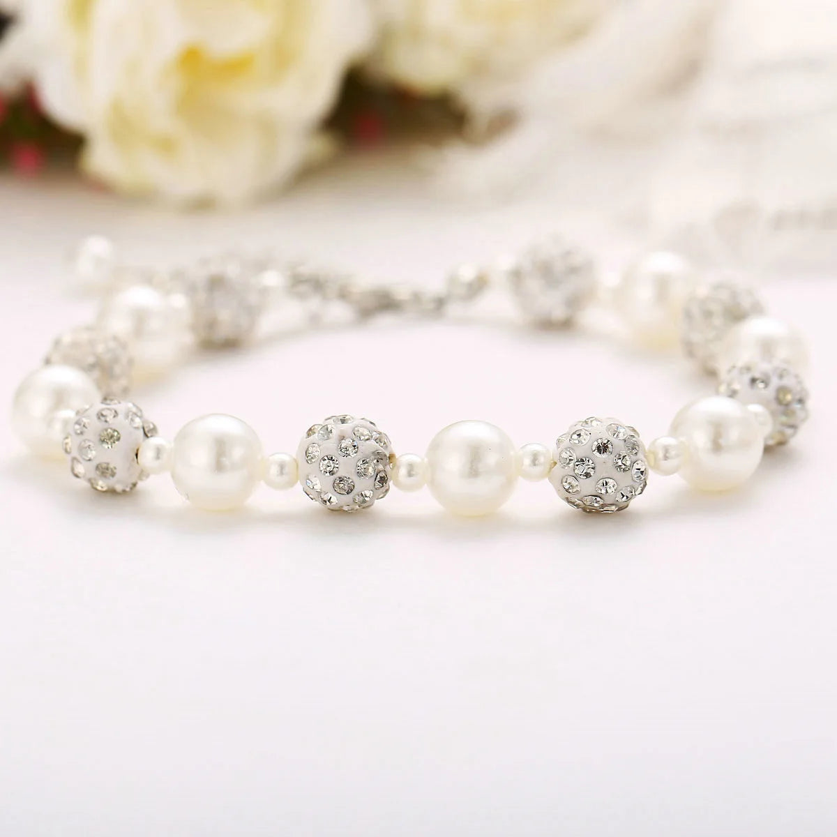 Delysia Queen White Pearl Bracelet